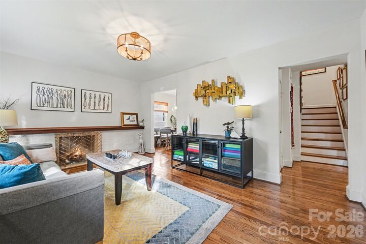 Property Photo:  1804 Dearmon Drive  NC 28205 