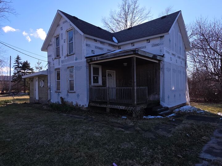 Property Photo: 315 E Atwood Street OH 44833