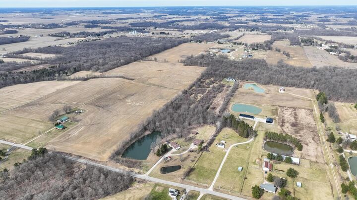 Property Photo: 7020 Sportsman Club NW Road OH 43031