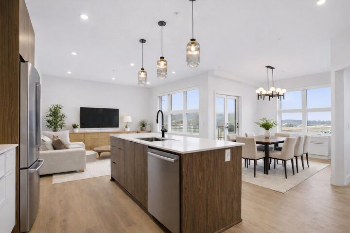 46185 Thomas Road 310 — photo 1