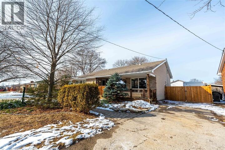 Photo de la propriété:  260 Fane Street  ON N0N 1G0 