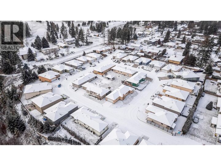 Property Photo:  2595 Catherine Place 15  BC V4Y 2A4 