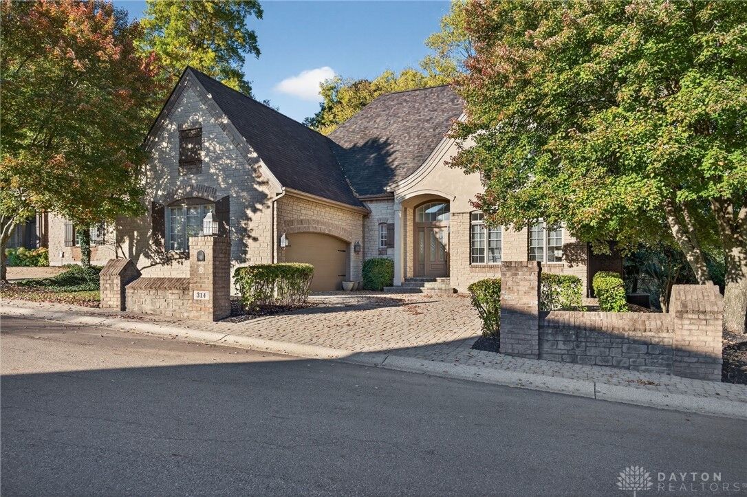 Property Photo:  314 Rue Marseille  OH 45429 