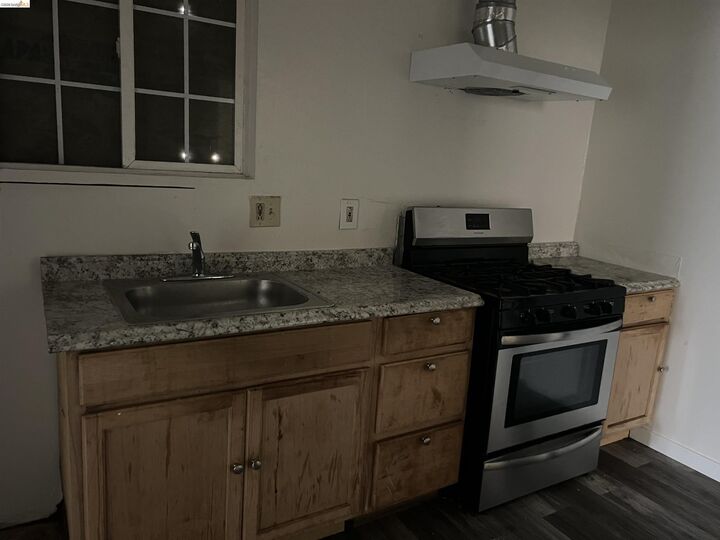 Property Photo:  1217 82nd Ave  CA 94621 