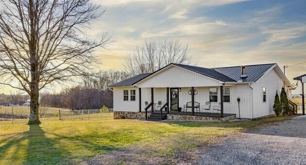 Property Photo: 3432 County Road 141 AL 35981