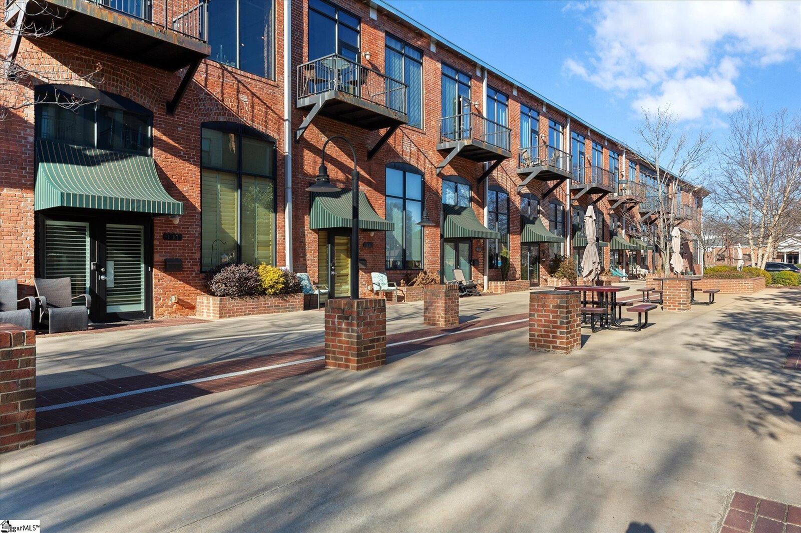 Property Photo:  300 South Street Unit 221  SC 29681 