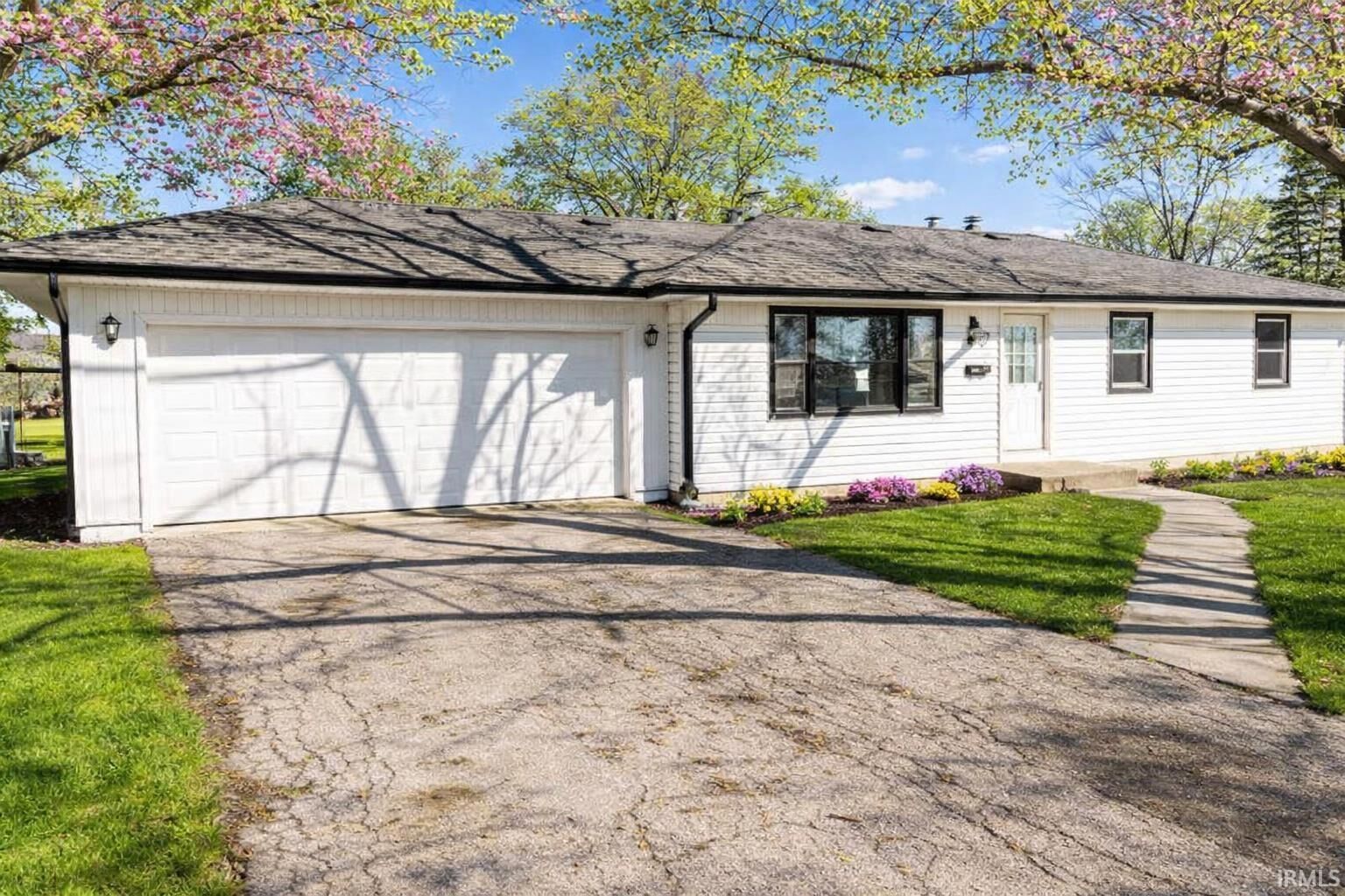 Property Photo:  3509 E Maplegrove Avenue  IN 46806 