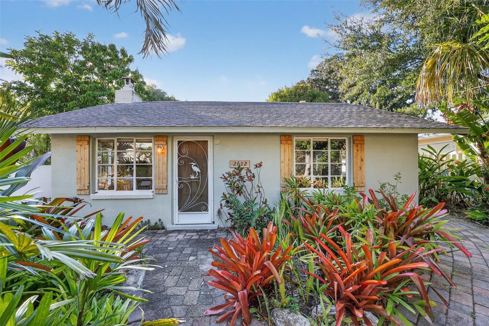 Property Photo:  2612 Mulberry Terrace  FL 34239 