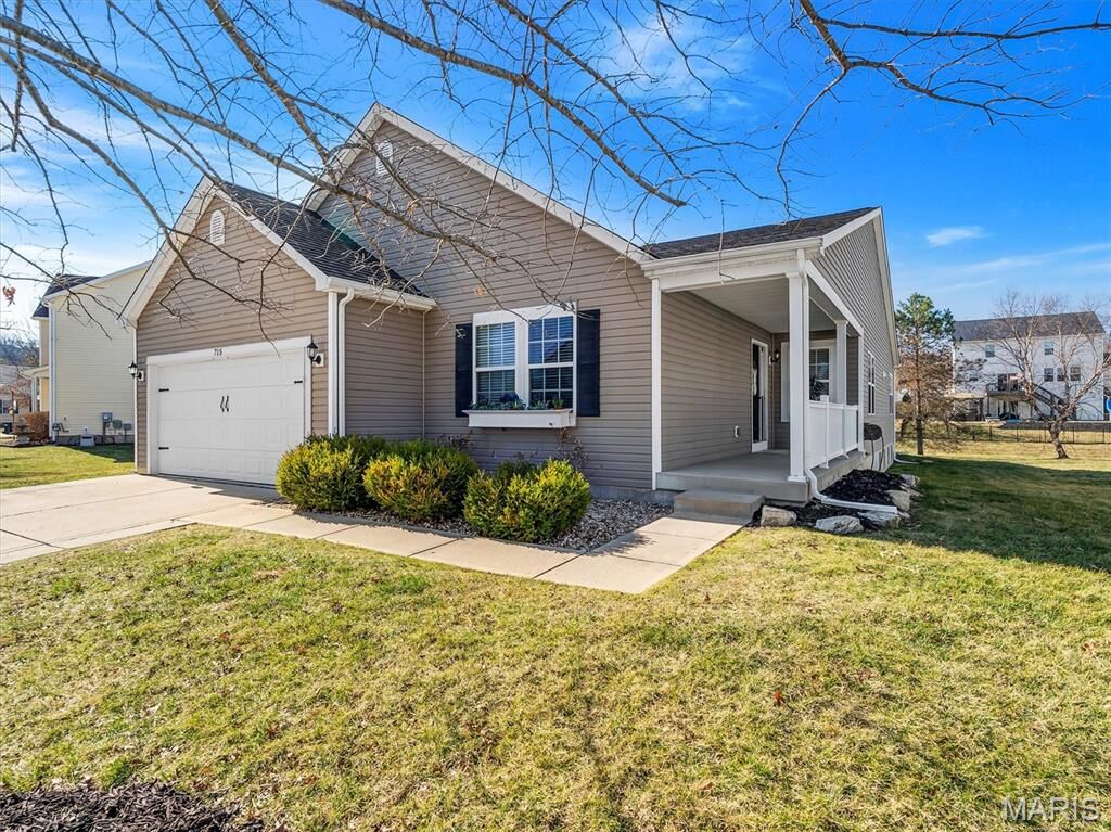 Property Photo:  715 Ashton Way Circle  MO 63025 