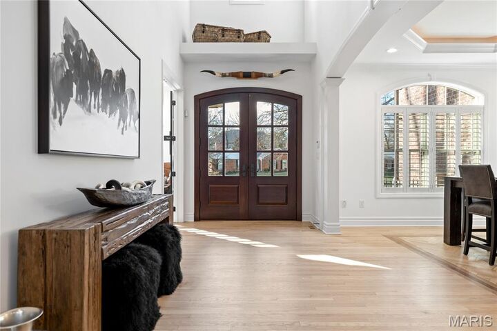 Property Photo: 24 Williamsburg Estates Drive MO 63131