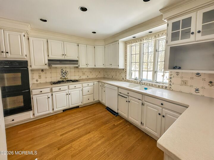 Property Photo:  112 Oxford Place  NJ 07621 