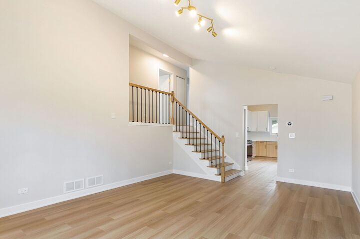 Property Photo:  350 N Central Avenue  IL 60191 