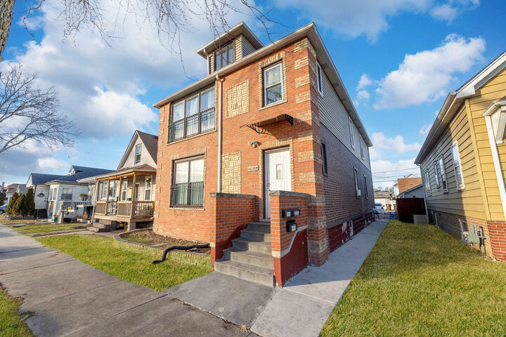 Property Photo: 7508 W 59th Street IL 60501