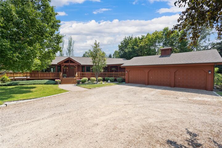 Property Photo:  590 Country Way N  MT 59901 