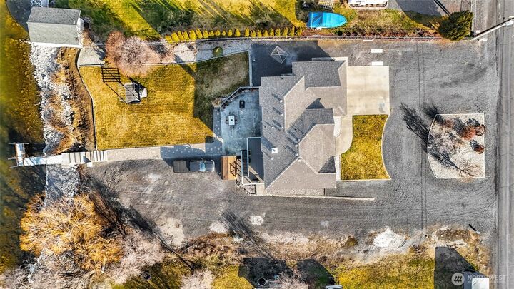 Property Photo: 4114 Shorecrest Drive NE WA 98837