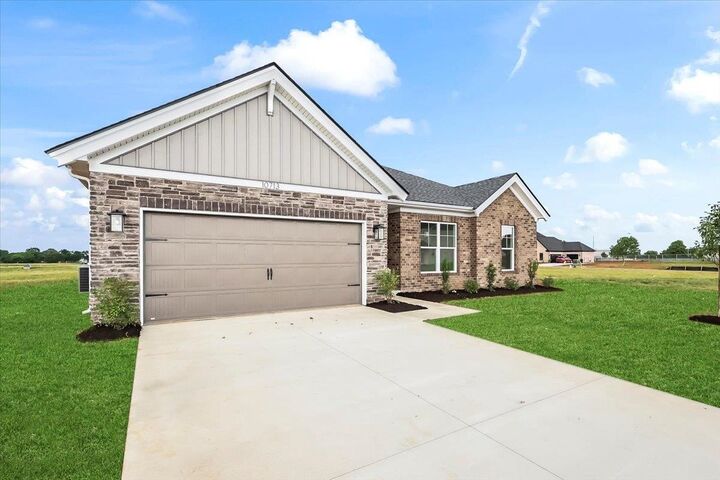 Property Photo: 10713 Braewick Circle KY 42101