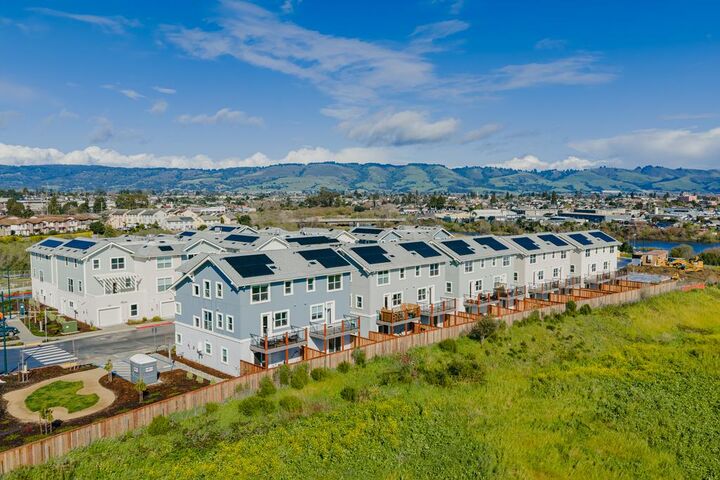 Property Photo: 105 Skyline Vista Way CA 95076