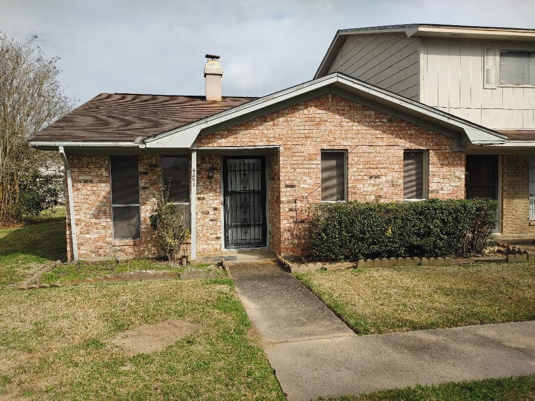 Property Photo: 6702 Lexington Drive TX 77706