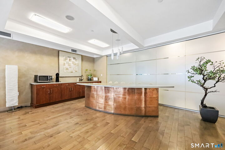 Property Photo:  1515 Summer Street 601  CT 06905 