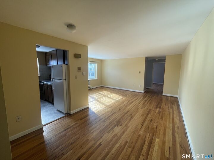 Property Photo:  24 Merrill Street Apt B3  CT 06106 