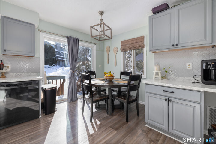 Property Photo: 32 Woodland Court 1 CT 06450