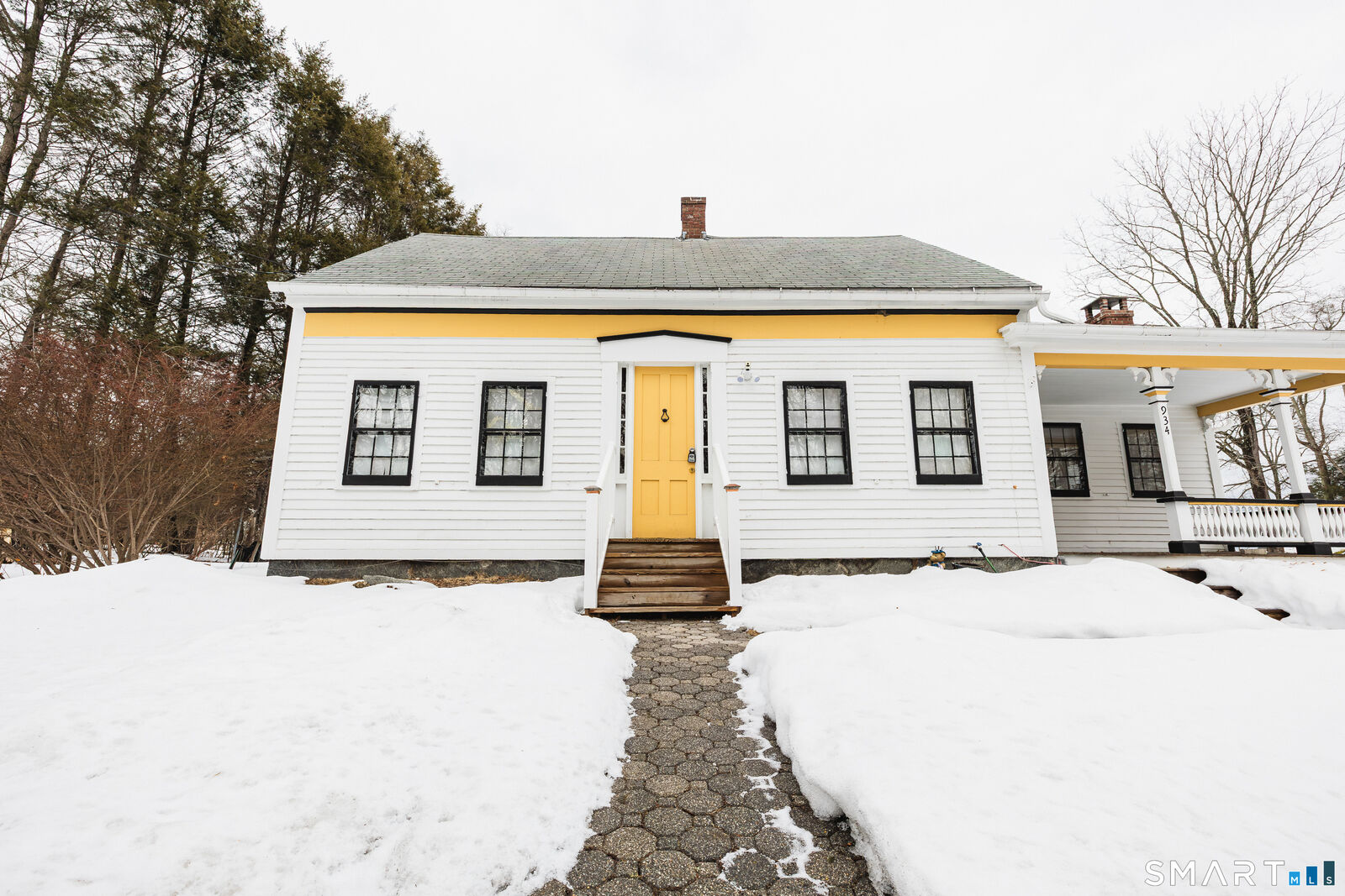 Property Photo:  934 Storrs Road  CT 06268 