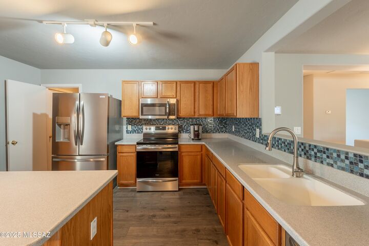 Property Photo:  10359 E Haymarket Street  AZ 85747 