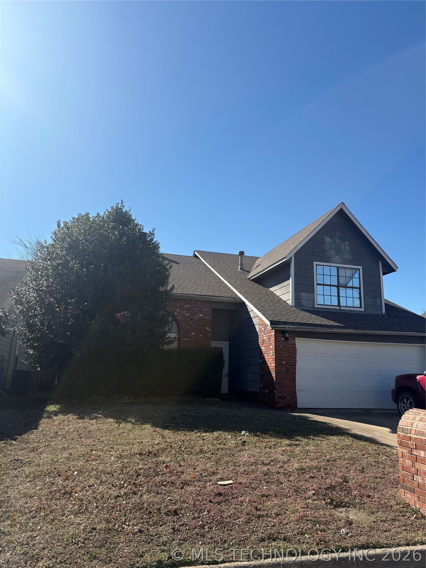 Property Photo:  9014 E 87th Place  OK 74133 