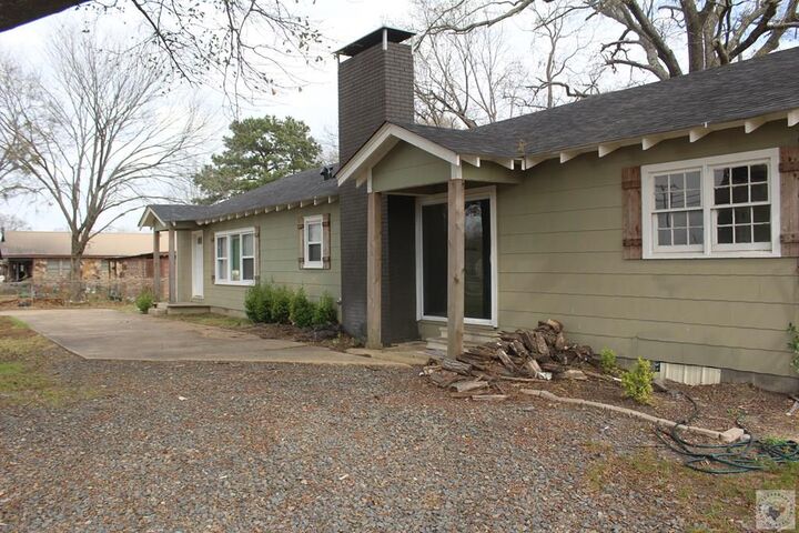 Property Photo:  2615 Leopard Dr  TX 75501 