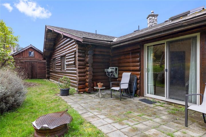 Property Photo: 2331 Panorama View Dr BC V9R 6T1