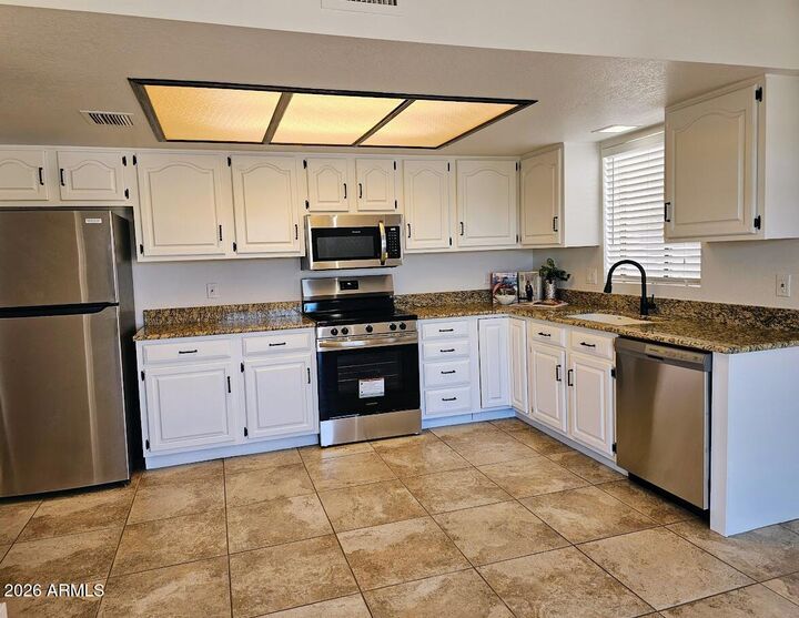 Property Photo: 16536 E Lost Arrow Drive #A AZ 85268