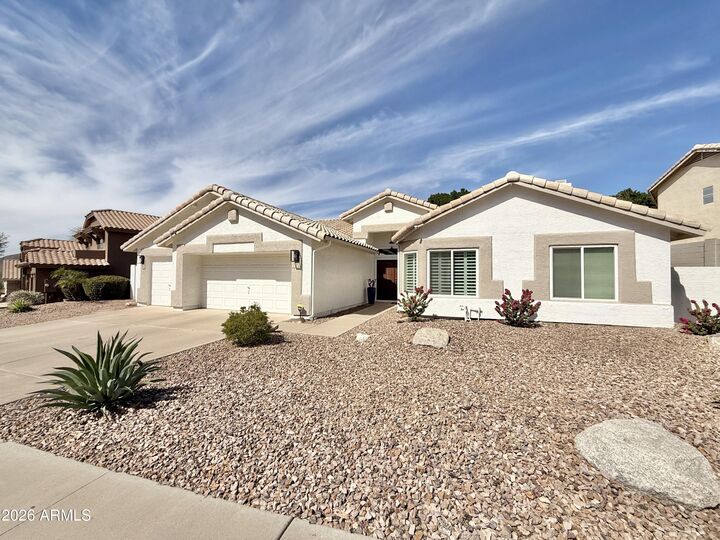 Property Photo:  208 E South Fork Drive  AZ 85048 