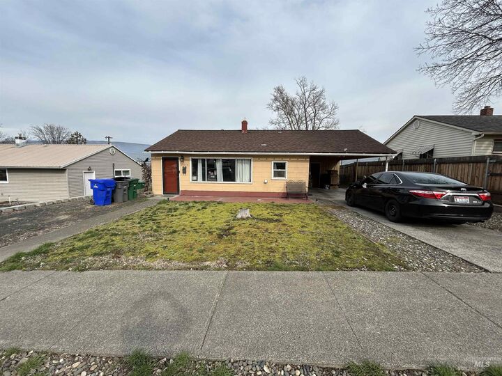 Property Photo:  2613 9th Ave.  ID 83501 