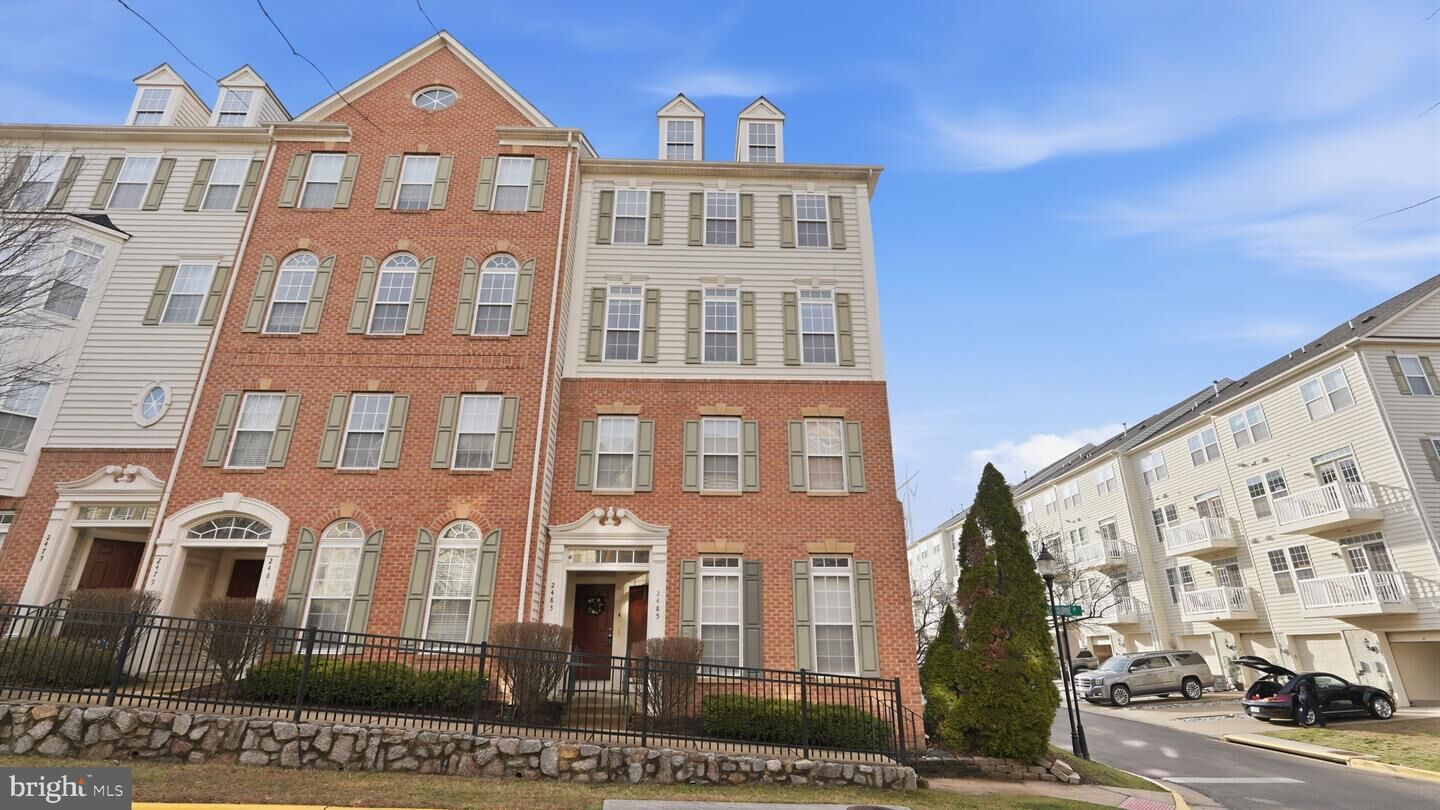 Property Photo: 2483 Eastbourne Drive VA 22191