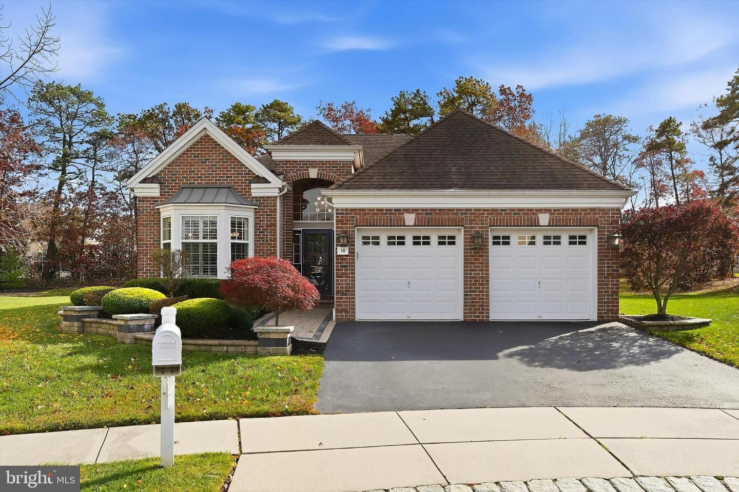 Property Photo:  10 Iverness Court  NJ 08731 