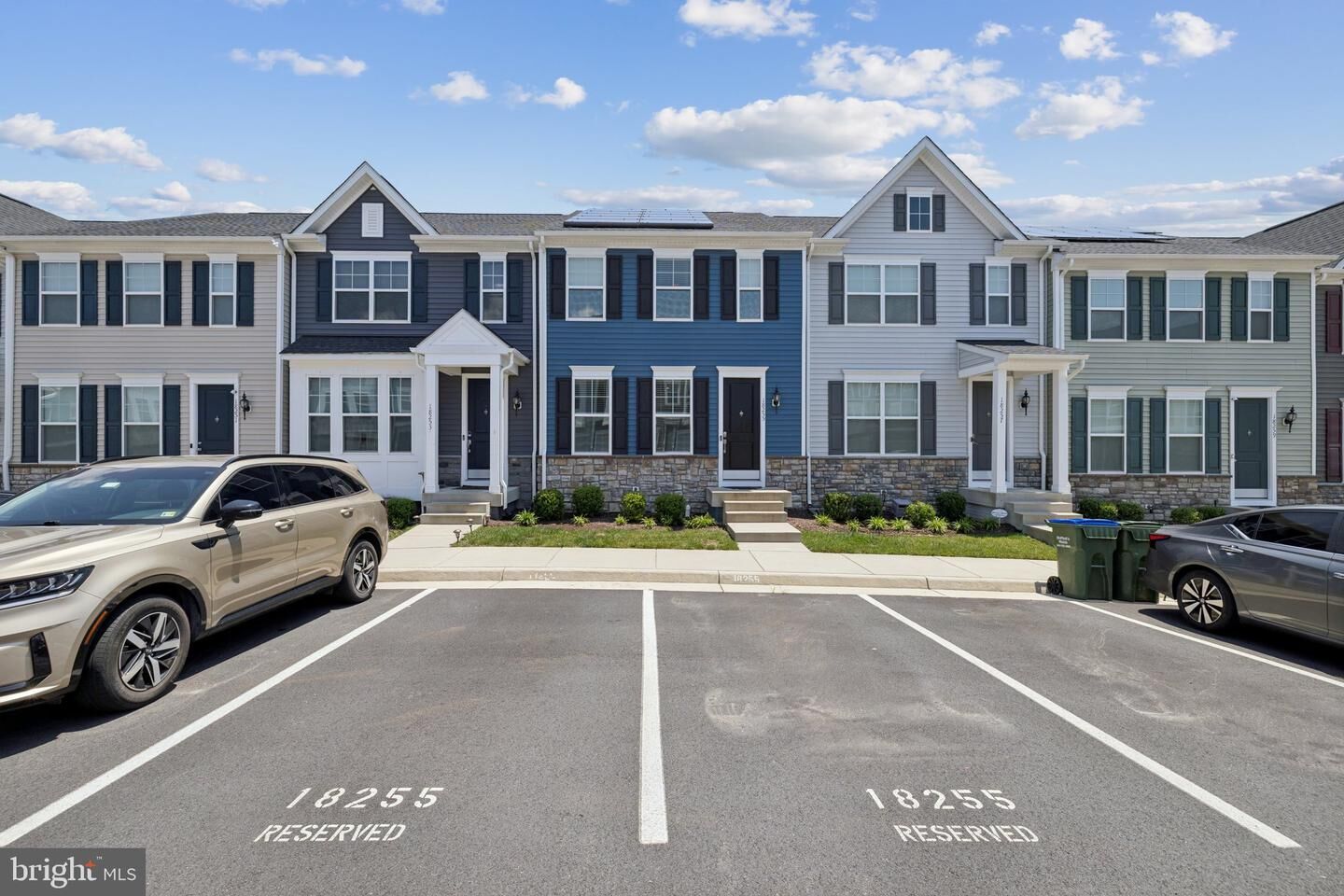 Property Photo: 18255 Summit Pointe Drive VA 22172