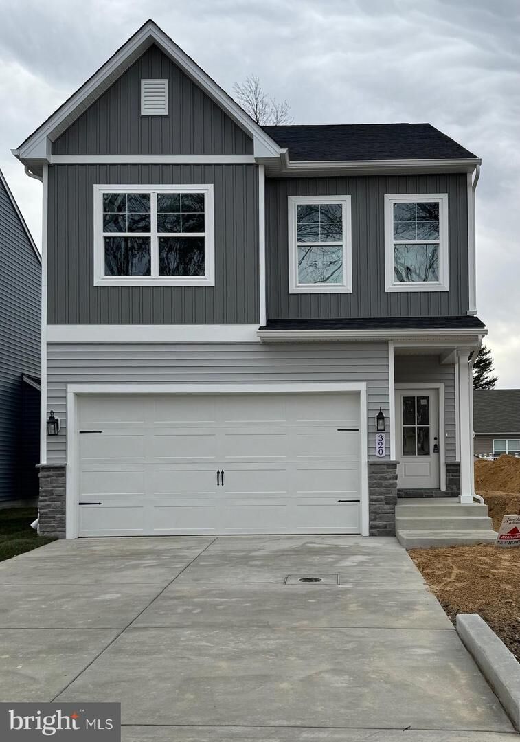 Property Photo: 587 Knollwood Road MD 21146