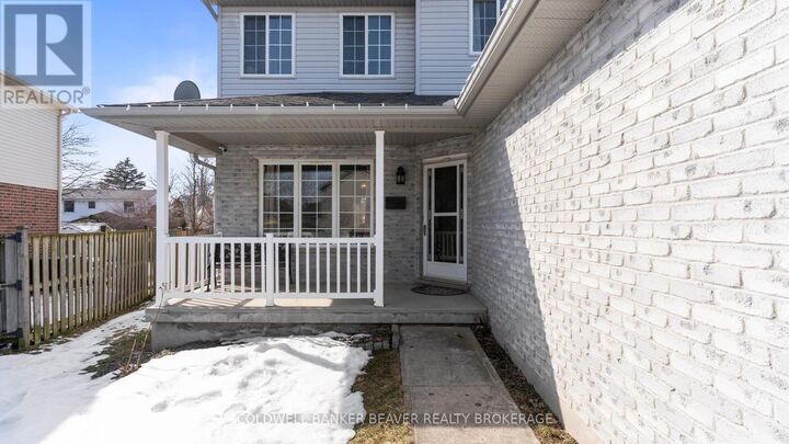 Photo de la propriété:  1677 Devos Drive  ON N5X 4H8 