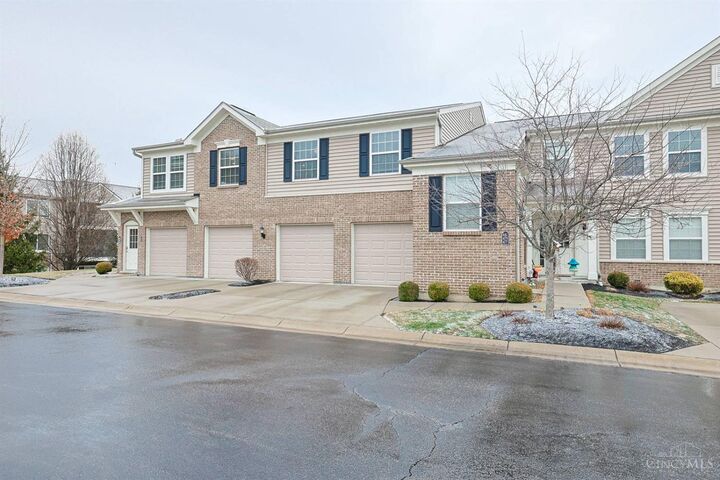 Property Photo: 483 Heritage Square OH 45030