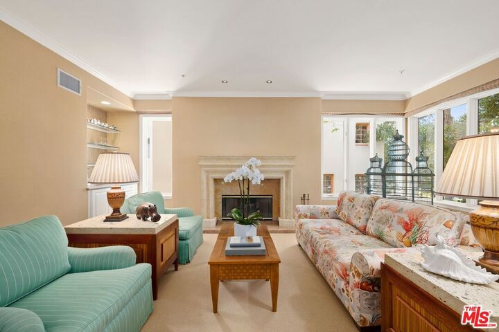 Property Photo:  603 Ocean Ave  CA 90402 