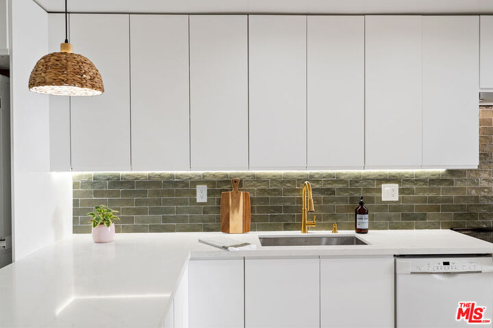 Property Photo:  6782 Shearwater Ln  CA 90265 