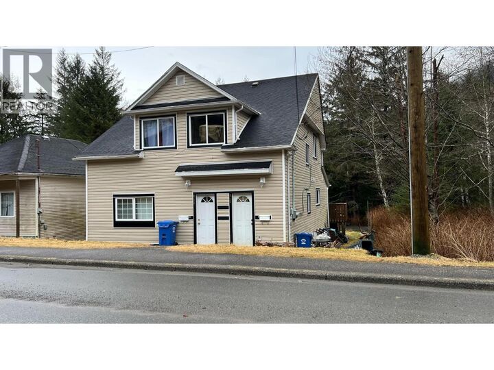 Property Photo: 845 Comox Avenue BC V8J 2T4