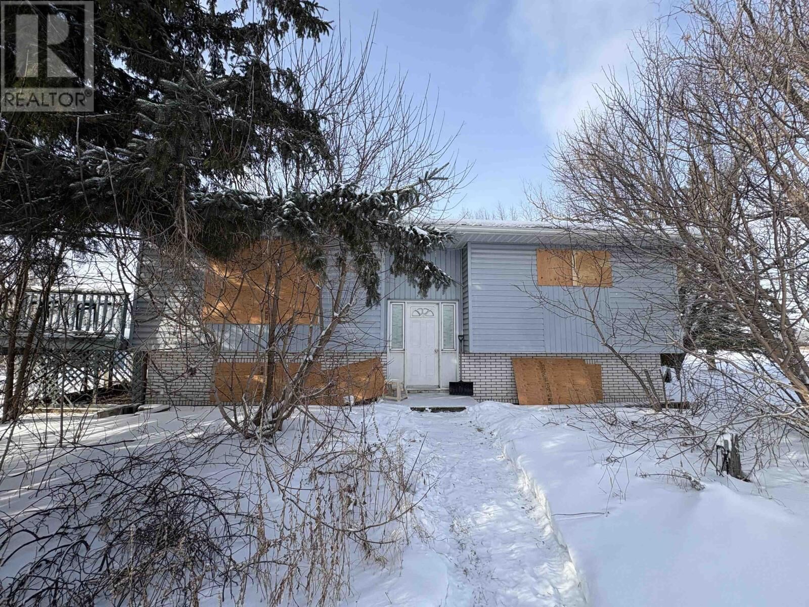 Property Photo:  91 Lavallee Rd S  ON P0W 1C0 
