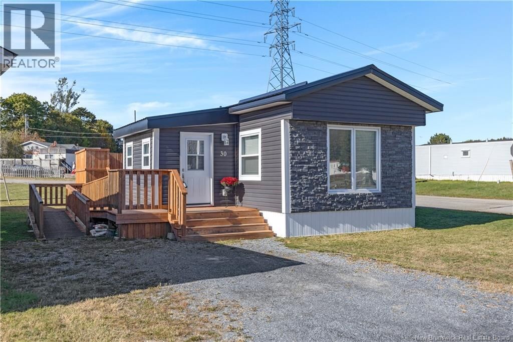 Property Photo:  30 Violet Street  NB E2M 5N2 
