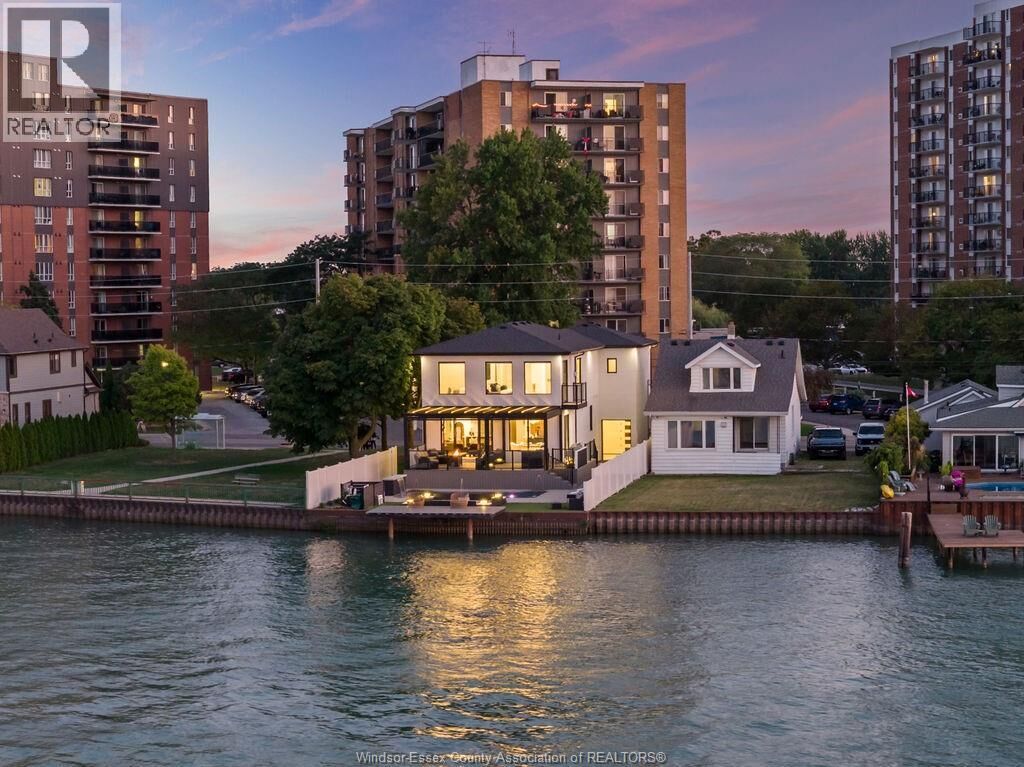 Property Photo:  8720 Riverside Drive East  ON N8S 1E9 