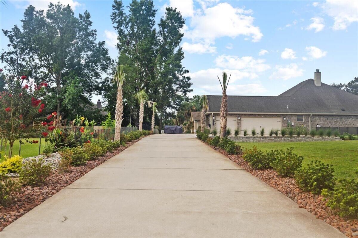 Property Photo:  7191 Apples Way  FL 32566 