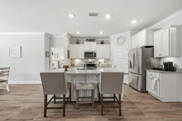 Property Photo: 530 Lightning Bug Lane FL 32439