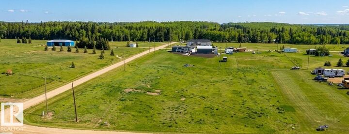 Property Photo: 30 River Ridge Estates AB T0C 2V0