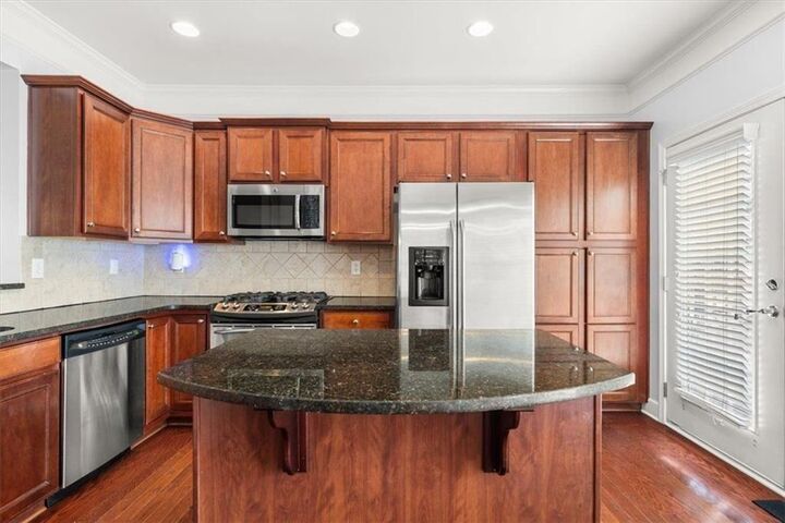 Property Photo:  5026 SE Colchester Court SE  GA 30339 