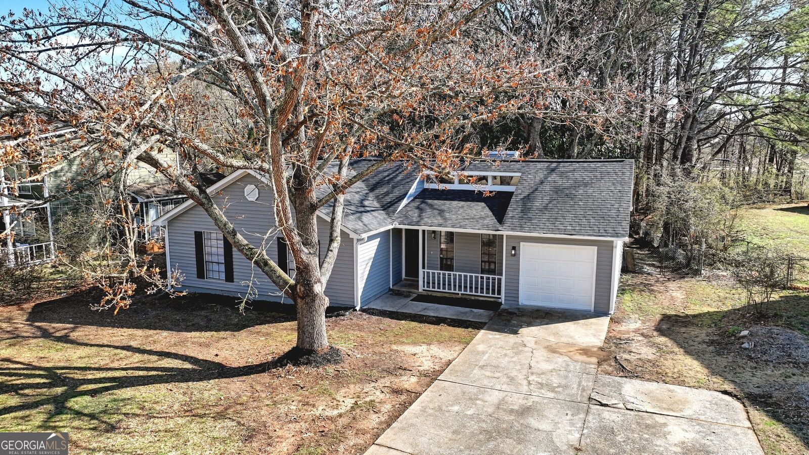 Property Photo: 17 Rivercrest Drive GA 30274